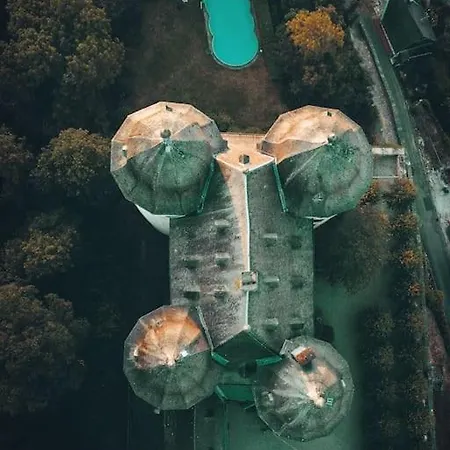 Schloss Gemuenden Mit Schwimmbad Villa *