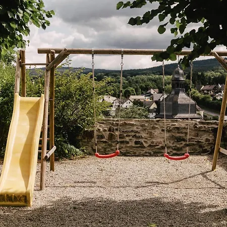 Schloss Gemuenden Mit Schwimmbad Villa Panzweiler