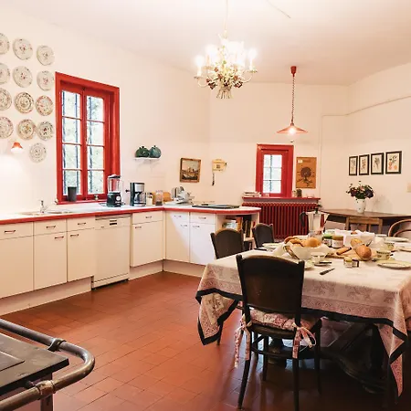 Villa Schloss Gemuenden Mit Schwimmbad *