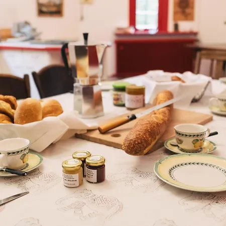 Schloss Gemuenden Mit Schwimmbad