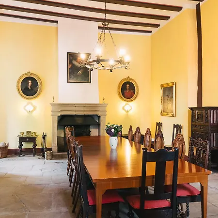 Schloss Gemuenden Mit Schwimmbad