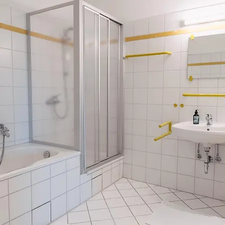 Schloss Gemuenden Mit Schwimmbad Villa Panzweiler