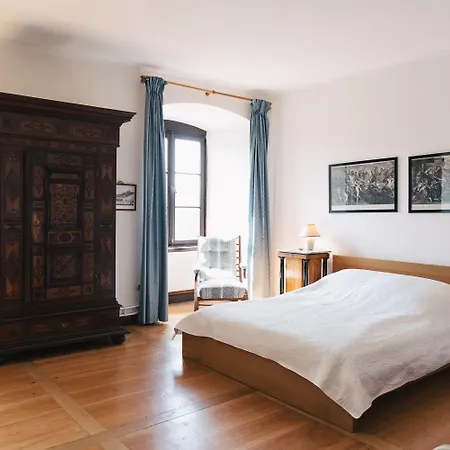 Schloss Gemuenden Mit Schwimmbad Panzweiler