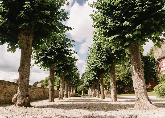 Schloss Gemuenden Mit Schwimmbad *