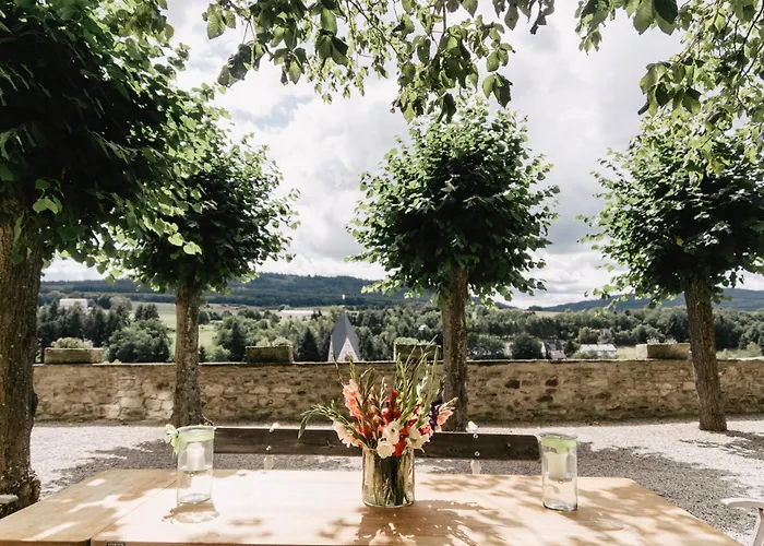 别墅 Schloss Gemuenden Mit Schwimmbad *