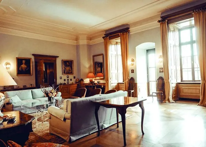 Schloss Gemuenden Mit Schwimmbad *