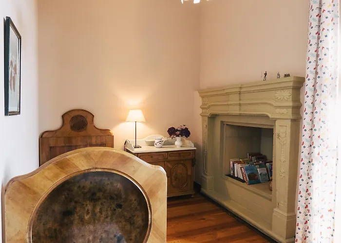 Schloss Gemuenden Mit Schwimmbad 别墅