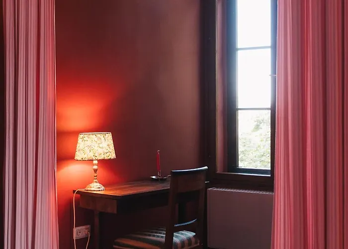 Schloss Gemuenden Mit Schwimmbad 别墅 *