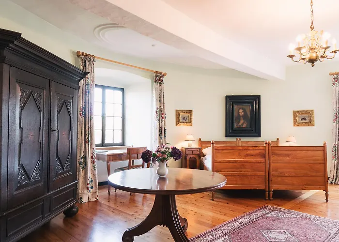 别墅 Schloss Gemuenden Mit Schwimmbad