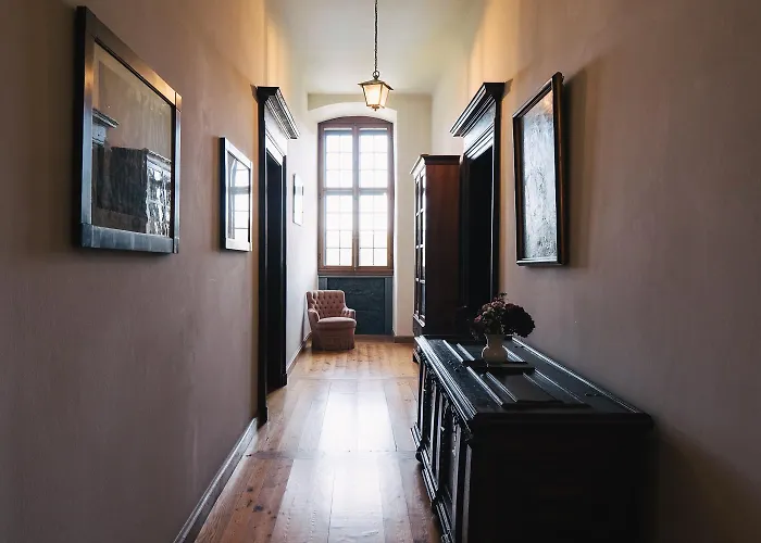 别墅 Schloss Gemuenden Mit Schwimmbad