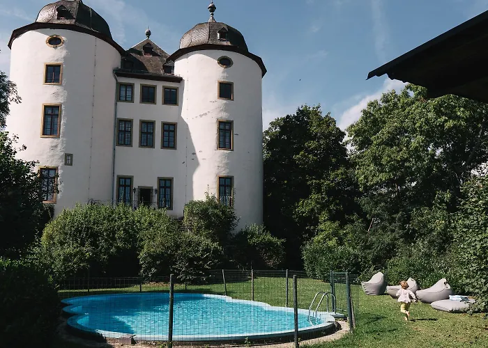 Schloss Gemuenden Mit Schwimmbad 别墅